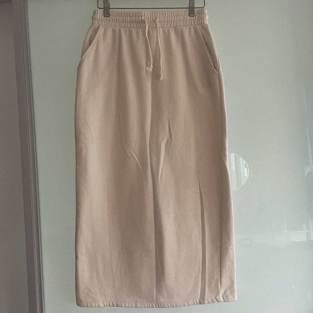 EUC Zara Women’s Fleece Cream Midi Skirt with Drawstring Waist Size Large